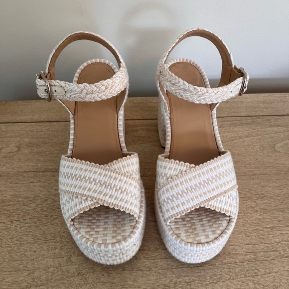 Chloe Odina Chunky Tan and White Sandal - Picture 2 of 6